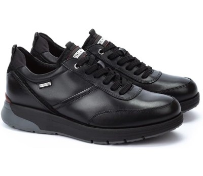 Zapato de piel negra con cordones de stilo moderno