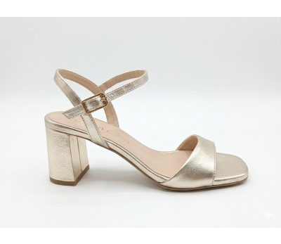 Sandalia mujer piel platino tacón