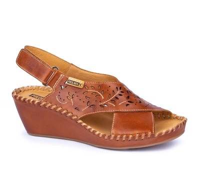 Sandalia de piel color brandy con cuña y planta confort. Ultraligera.