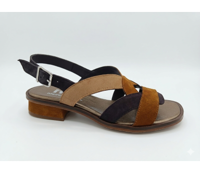 Sandalias de mujer de tacón bajo en ante color expres (tres tonos) forrada en piel al igual que la planta.