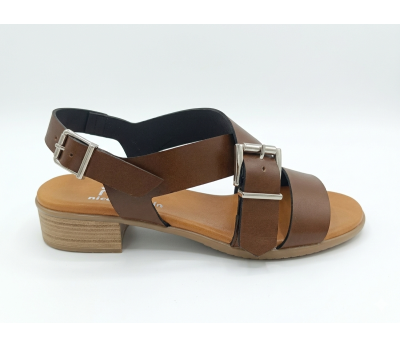 Sandalias piel becerro cuero hebilla