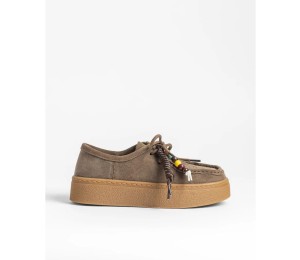 Zapato de plataforma Maladeta, piel afelpada color taupe
