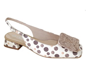 Zapato destalonado piel nude lunares